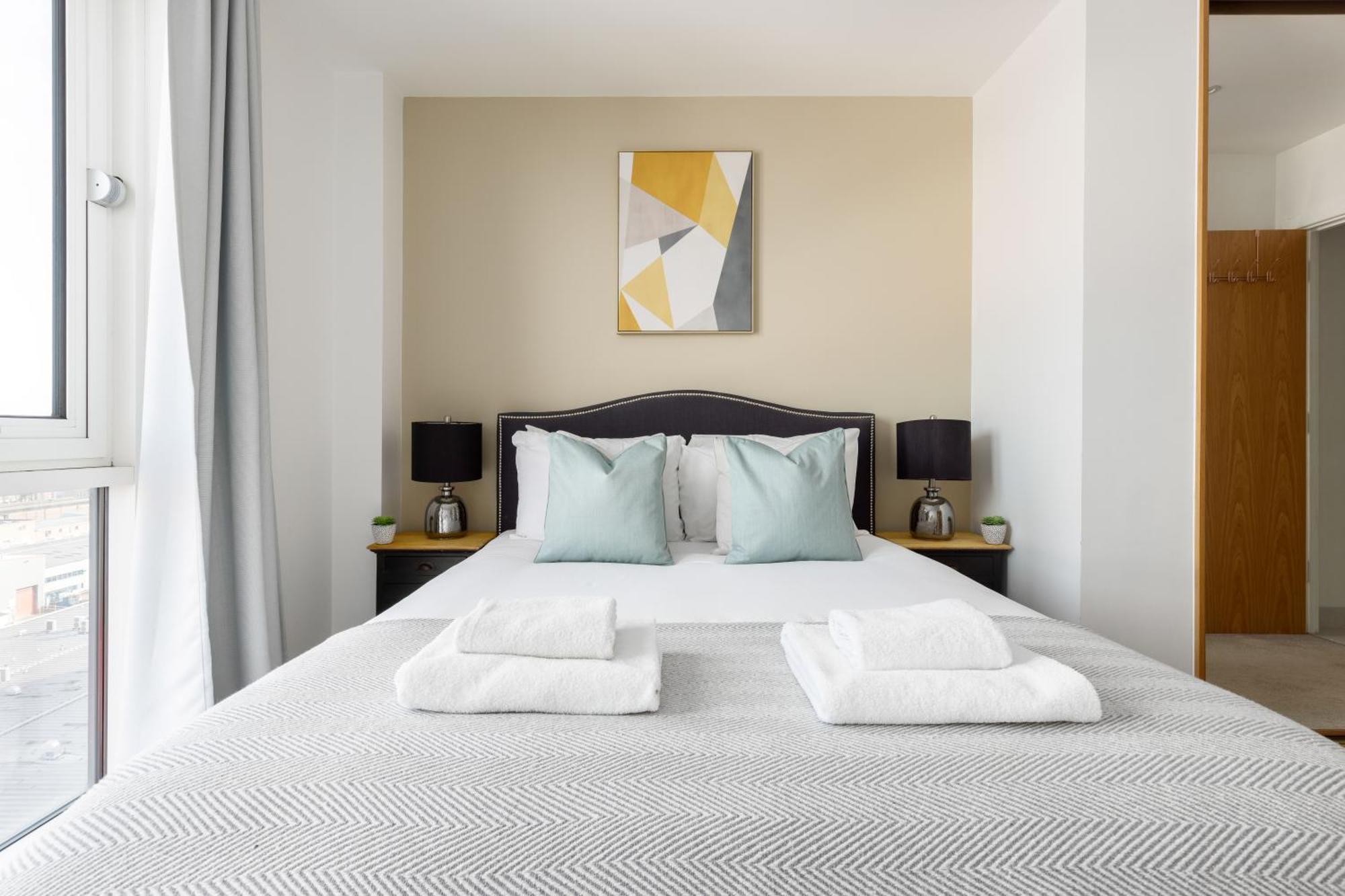 The Bow Flat Apartment *